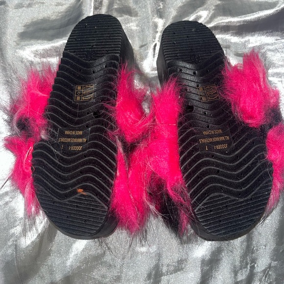 Slides 💘 - Picture 2 of 3